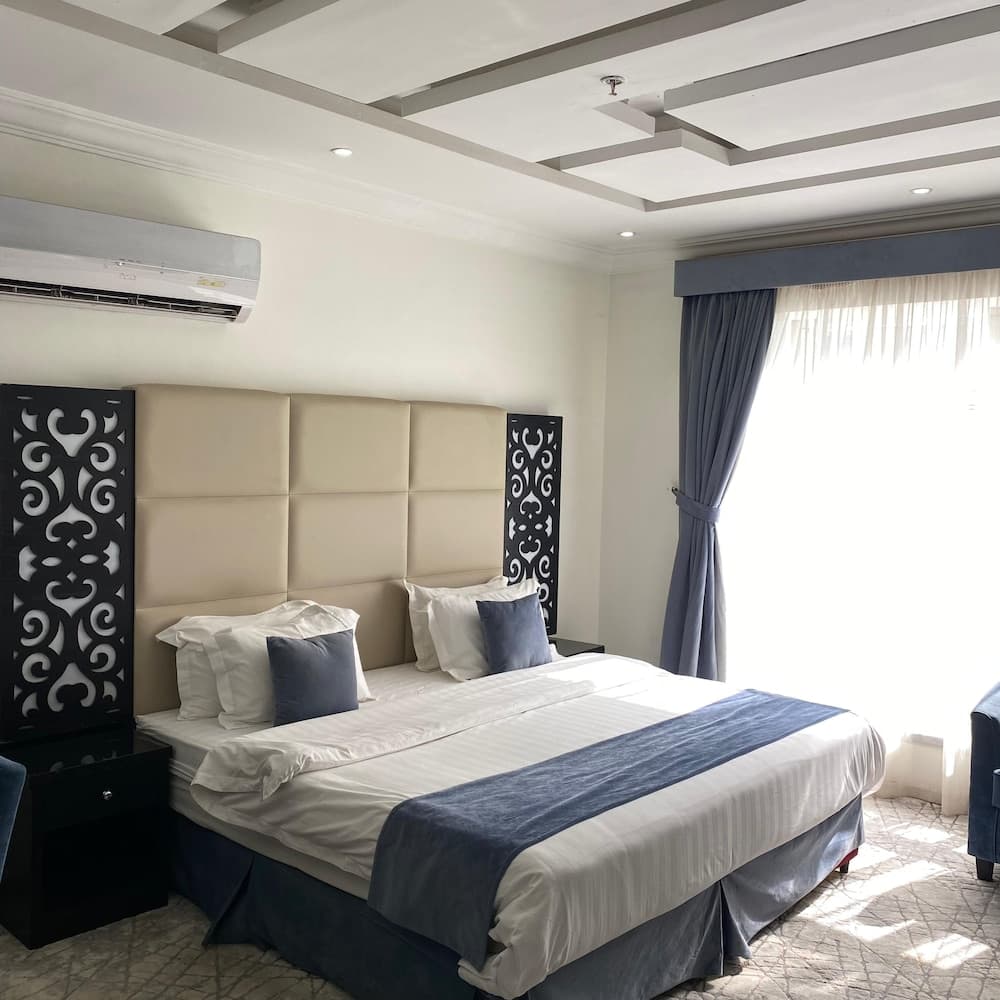 City Center Plaza Aparthotel