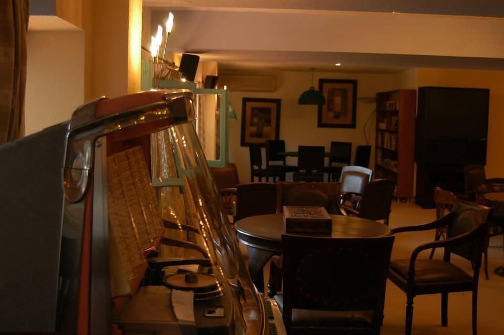 Lobi dinlenme salonu