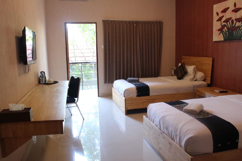 Exotic Komodo Hotel