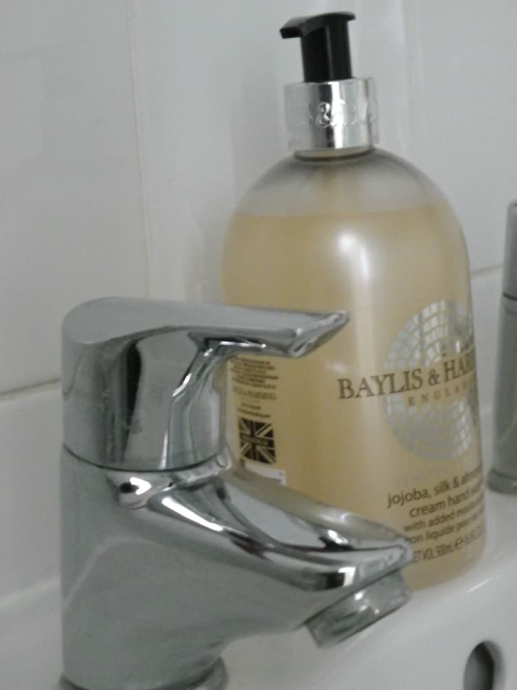 Maison Dieu Guest House