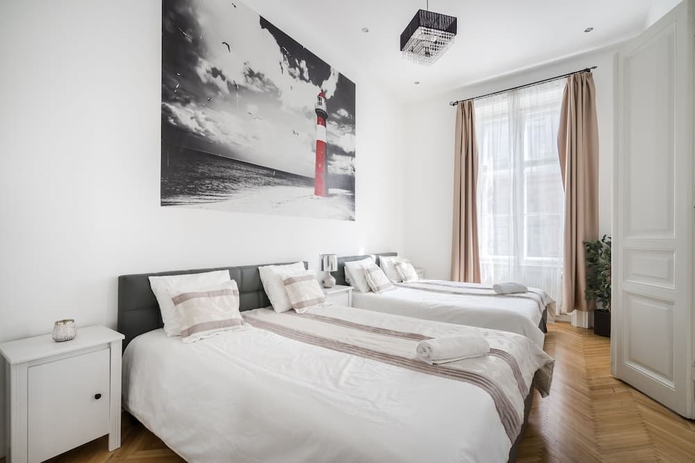 Real Apartments Vadasz