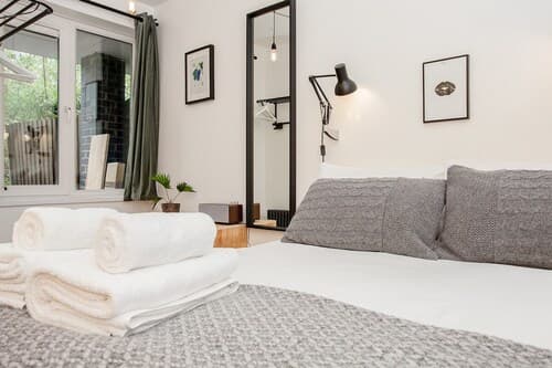 Modern Central 1 Bed in Clerkenwell - sleeps 4