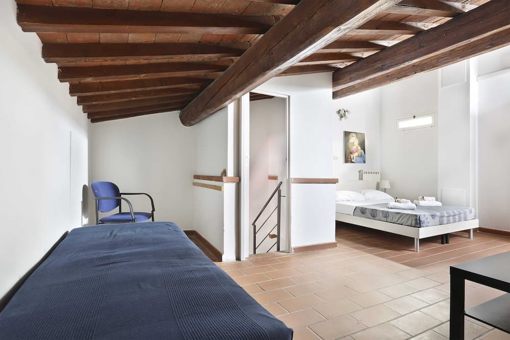 Short-let Florence Apartment Parione