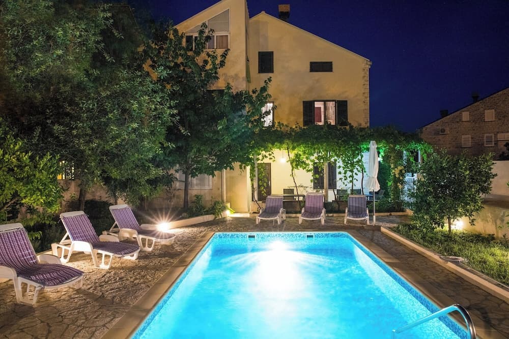 Apartments Villa Roza