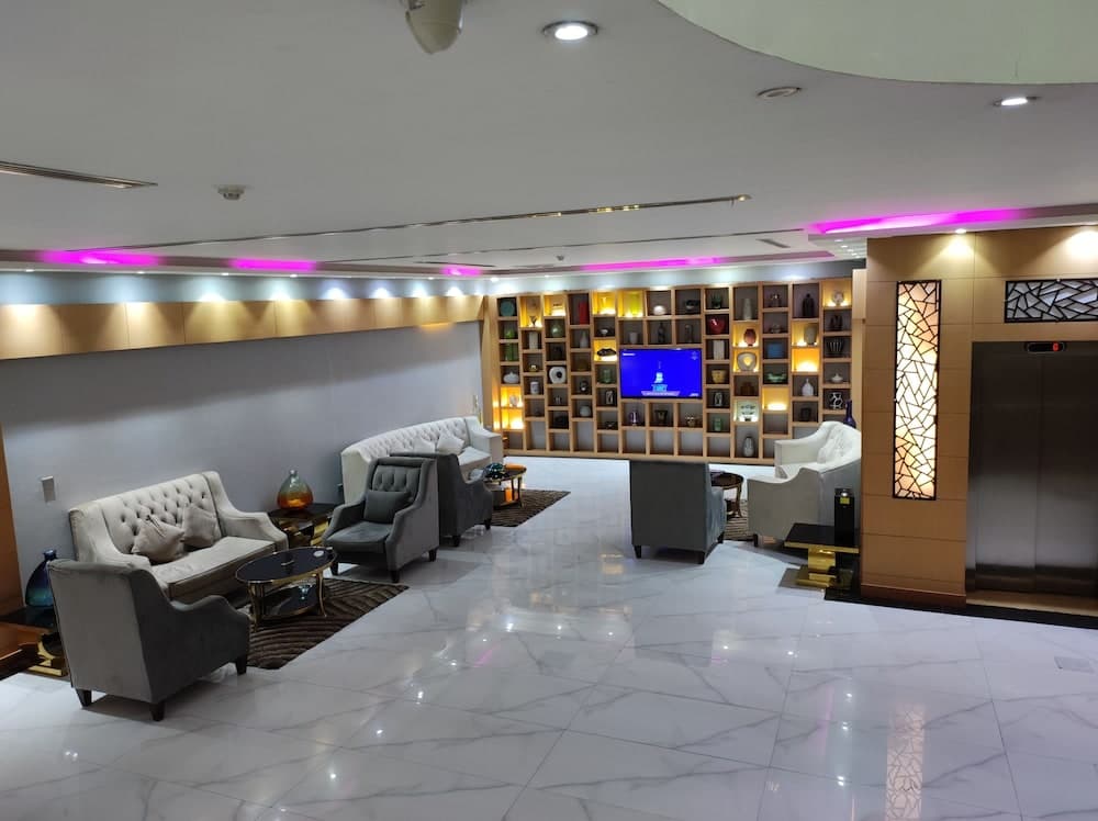 Lobi dinlenme salonu