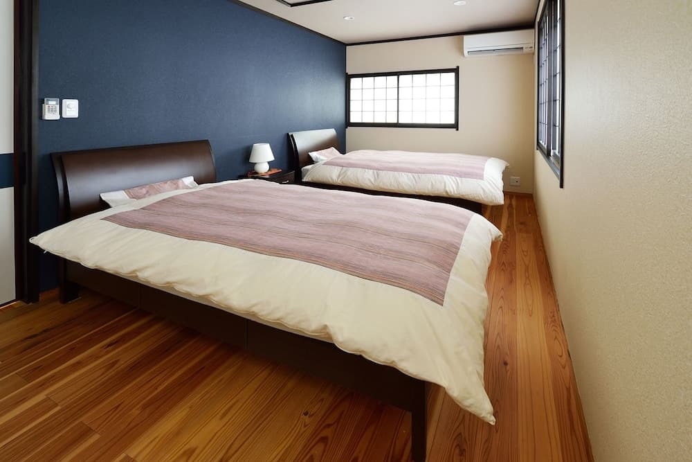karaku Inn