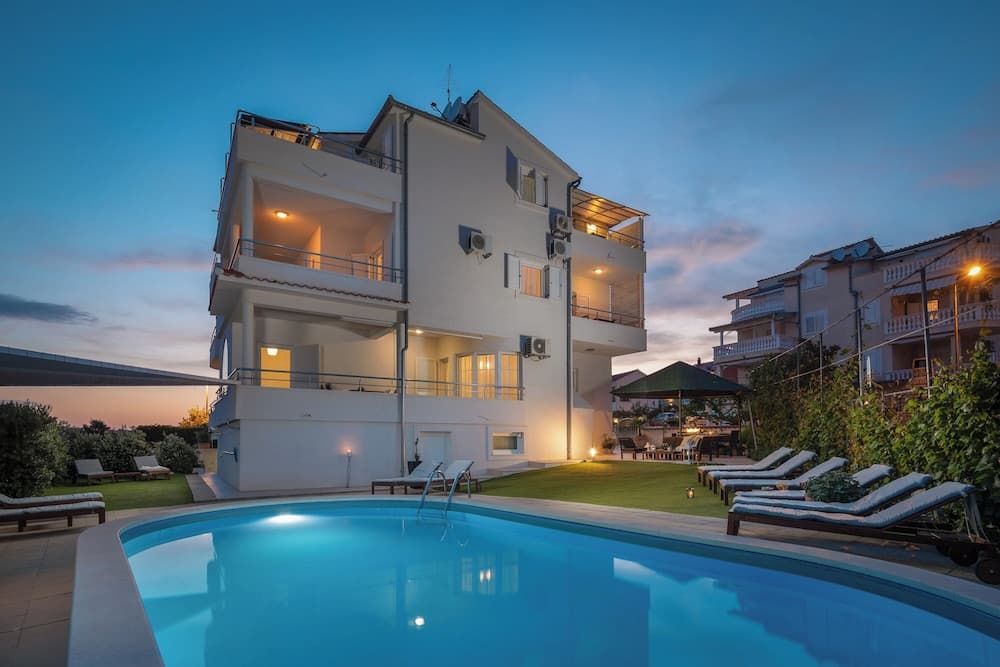 Apartments Arausa with Pool