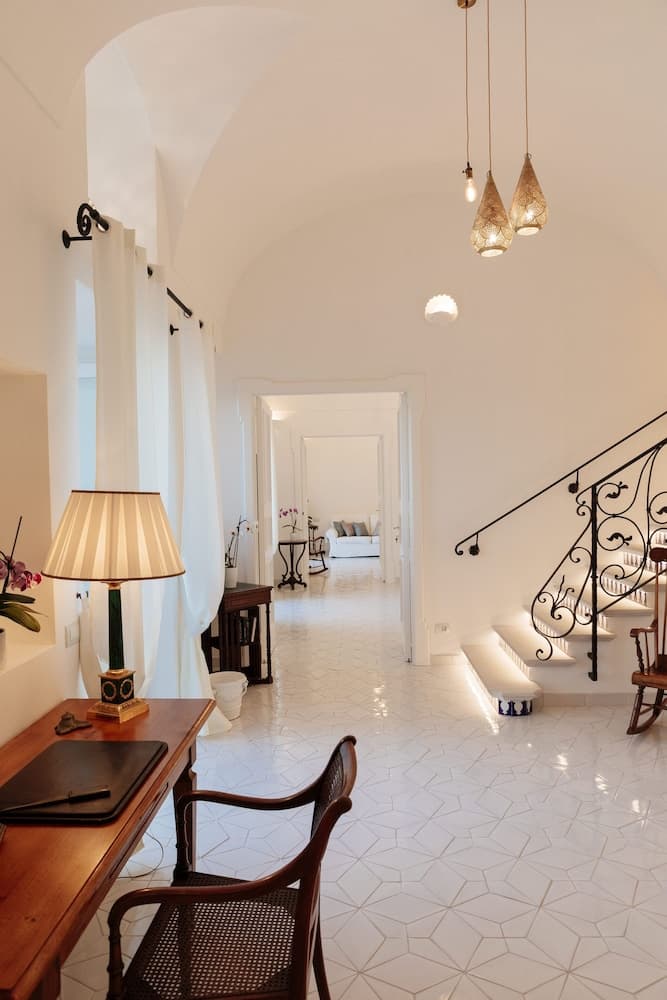 Lobi dinlenme salonu