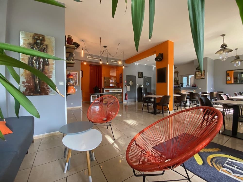 Rev Hotel
