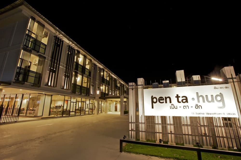 Pentahug Hotel