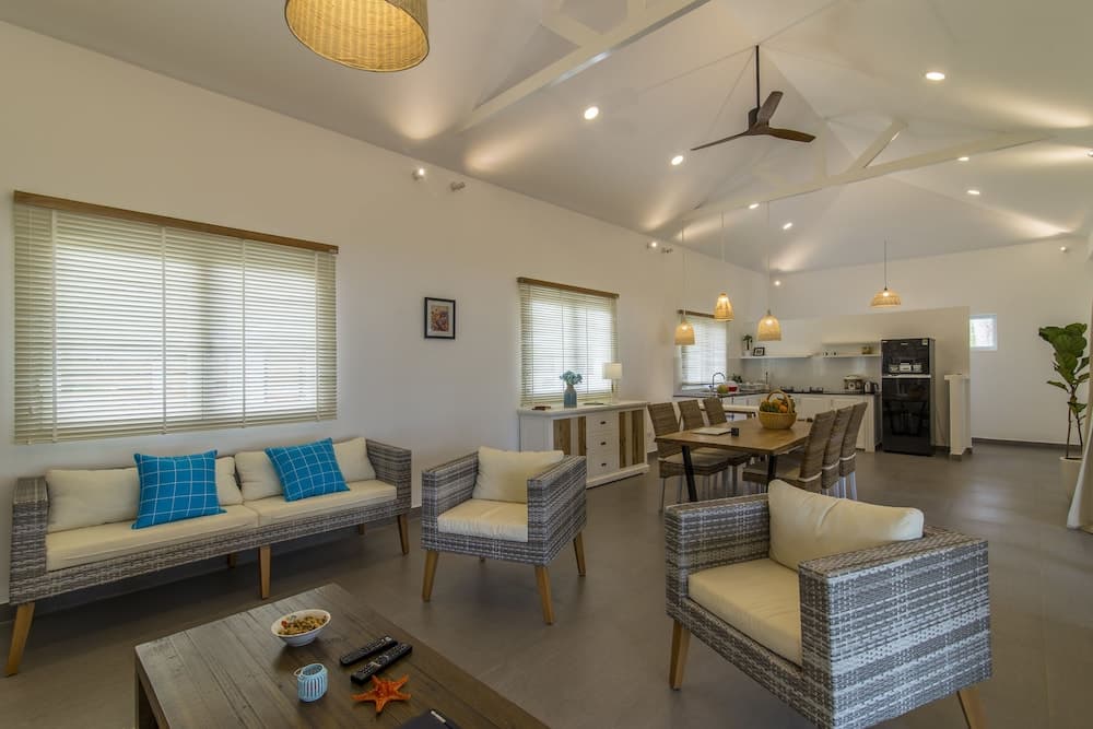 Cashew Cashew Villa