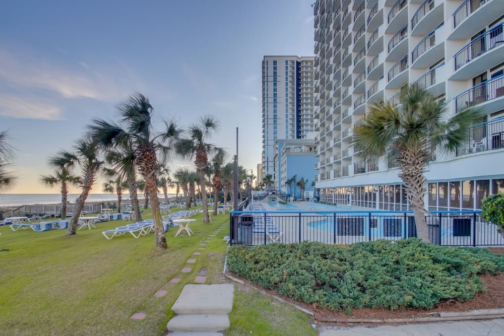 Oceanfront Boardwalk Condo w Private Balcony & Close to the Beach