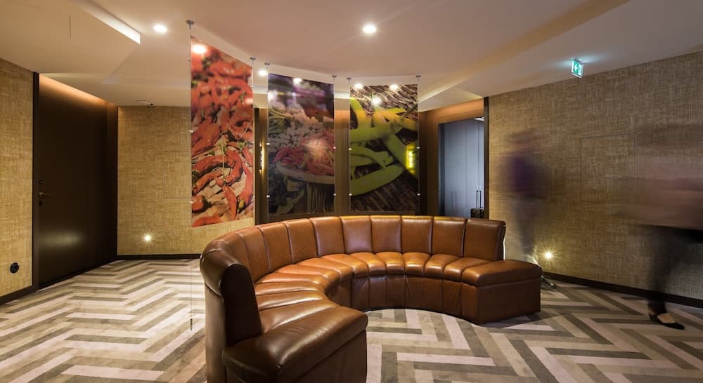 Lobi dinlenme salonu