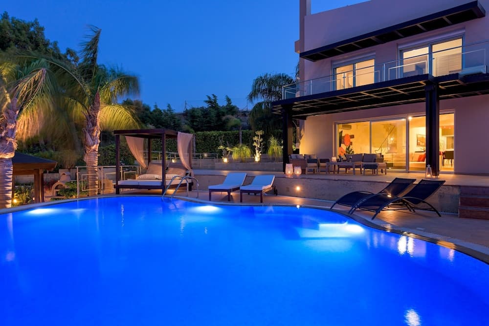 Quinn Hill Luxury Villa