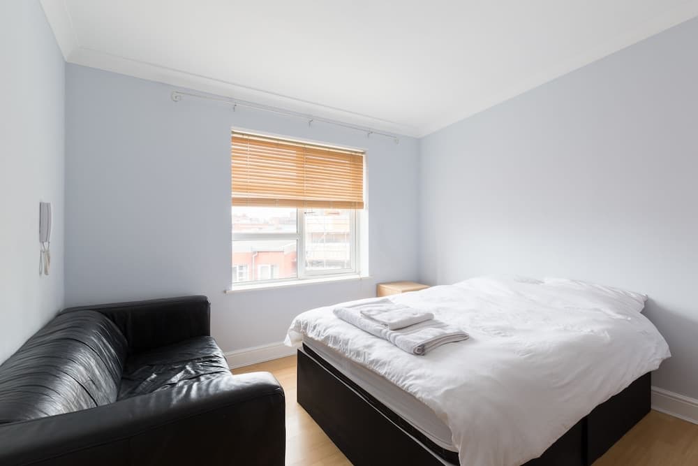 Birmingham Serviced Apartment - The Qube