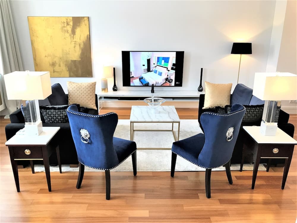 MONDRIAN Luxury Suites UNESCO Old Town
