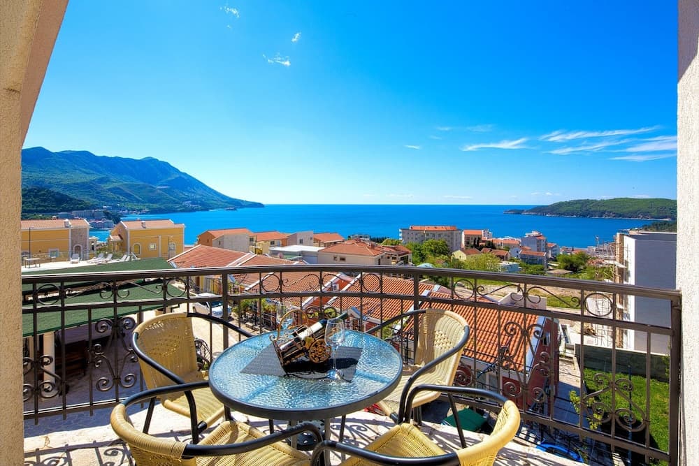 Adriatic Hill Apartments