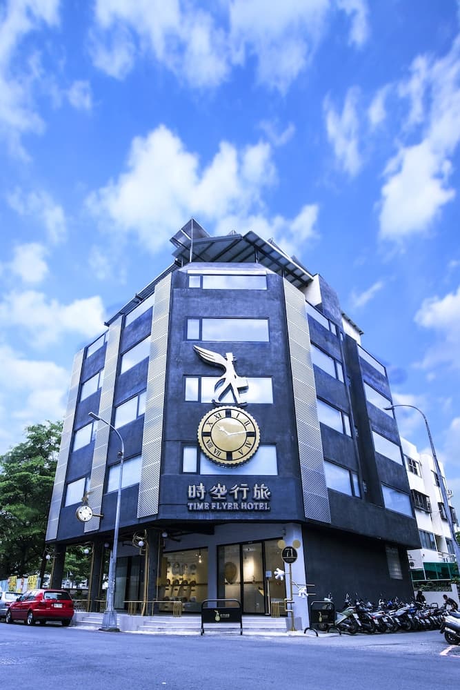 Time Flyer Hotel