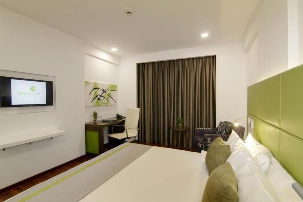 Lemon Tree Hotel Banjara Hills