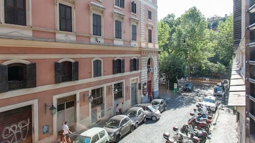 Rental In Rome The Heart Of Trastevere