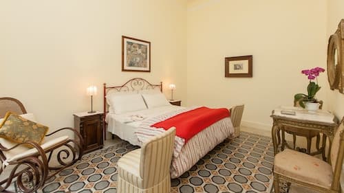 Rental In Rome Portico Ottavia Garden