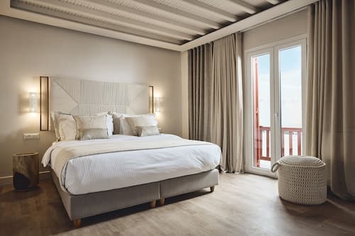 AK Mykonos