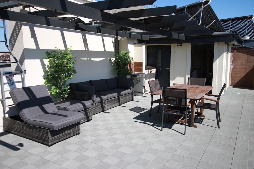 Budapest Easy Flat - Penthouse Basilica