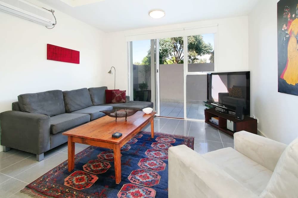 Carlisle St Executive
