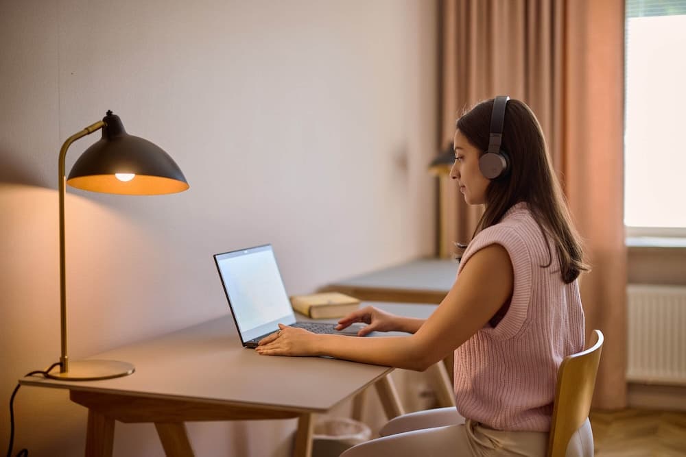 Lobi dinlenme salonu