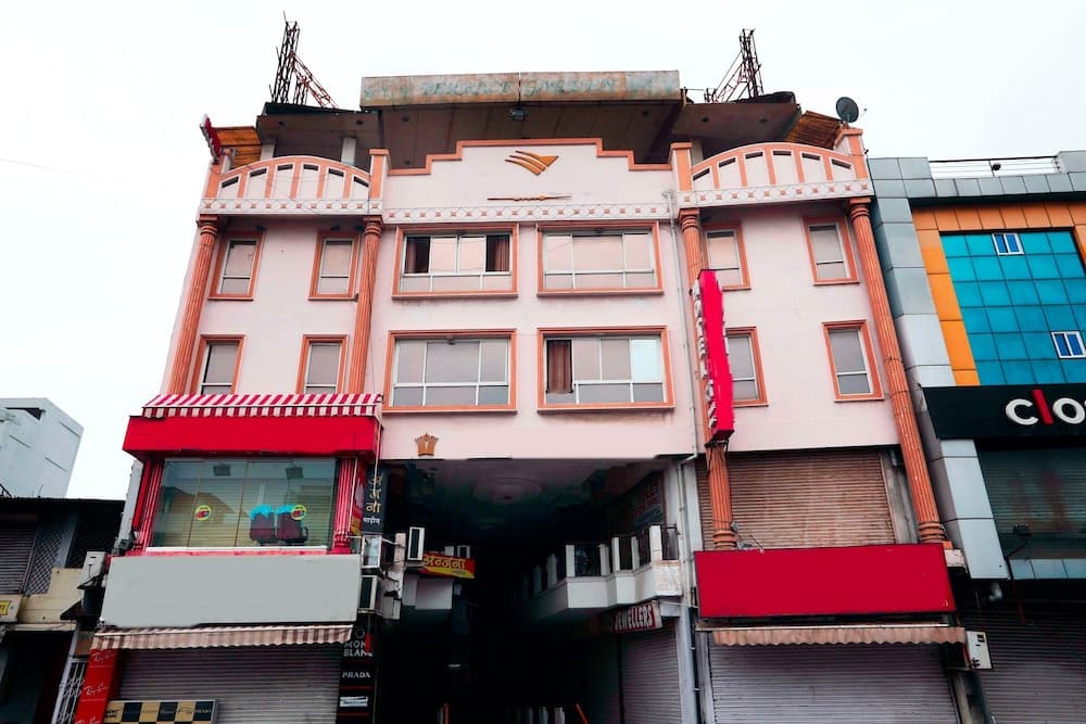 OYO 4126 C T Palace