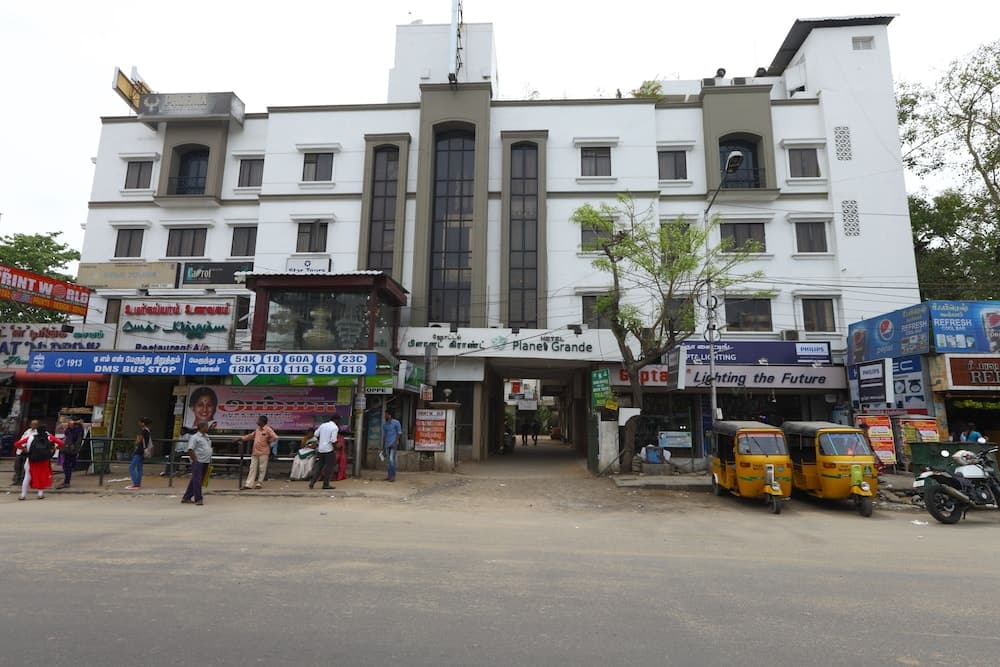 OYO Flagship 470 near US Consulate