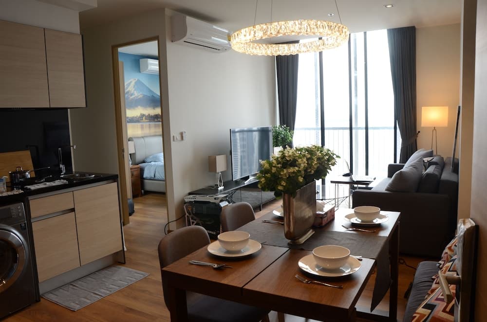 Park 24 Luxury Condo by ML