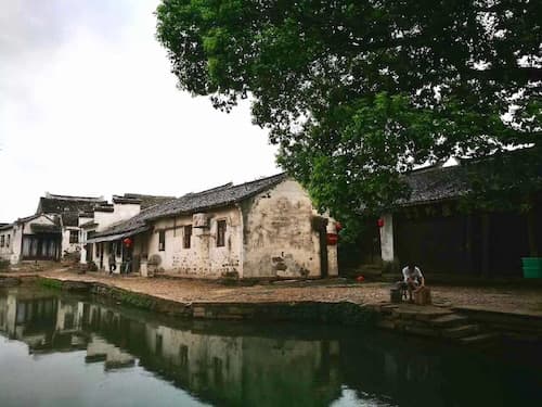 Yinjiangnan Xishui Zhijian Themed Inn