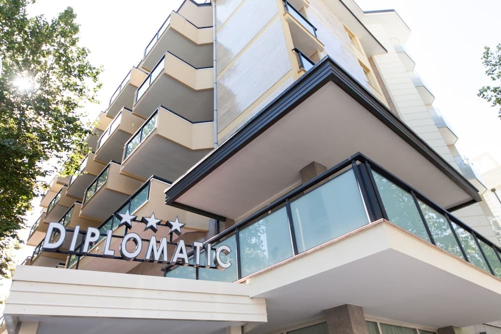 Hotel Diplomatic