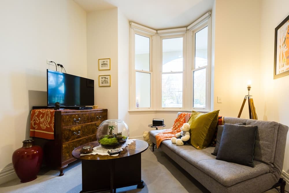 ALIA, 1BDR Fitzroy Apartment