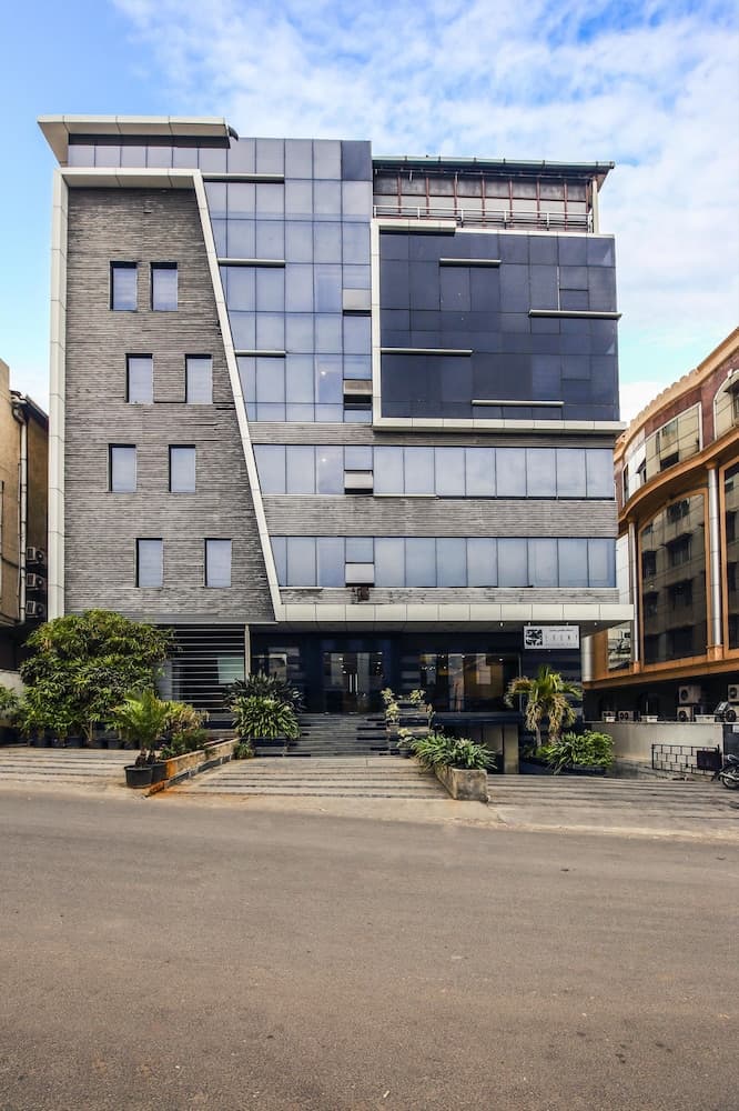 Ebony Boutique Hotel