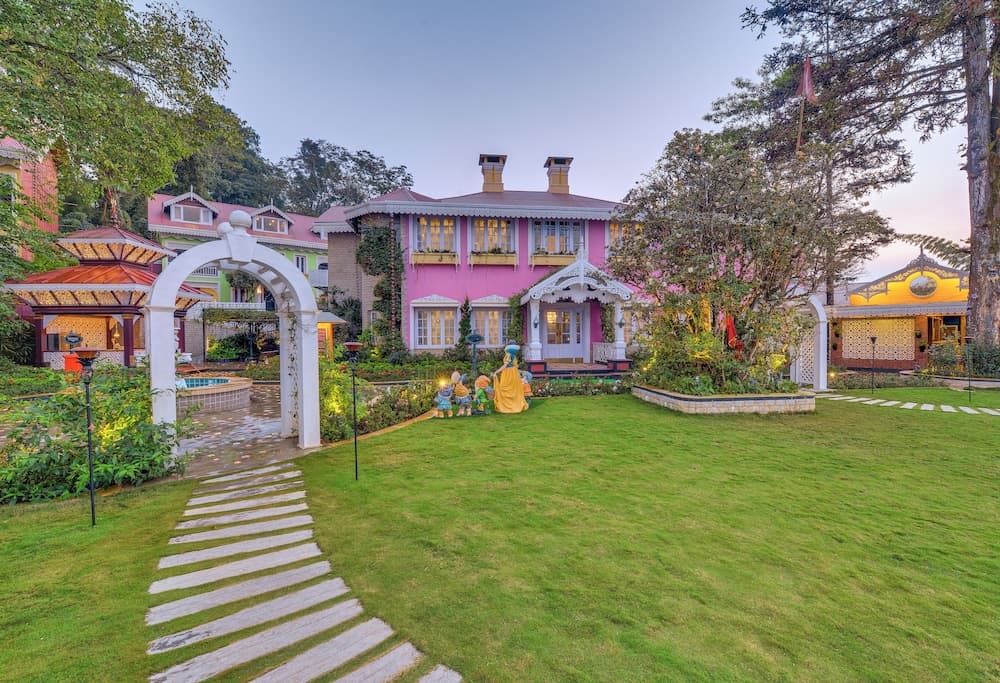 MAYFAIR Himalayan Spa Resort