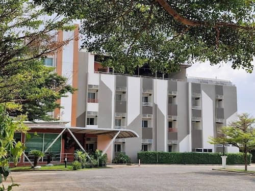 Tharakiree Place Hotel