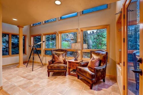 10 Mile Range Retreat - Peace, Seclusion & Access