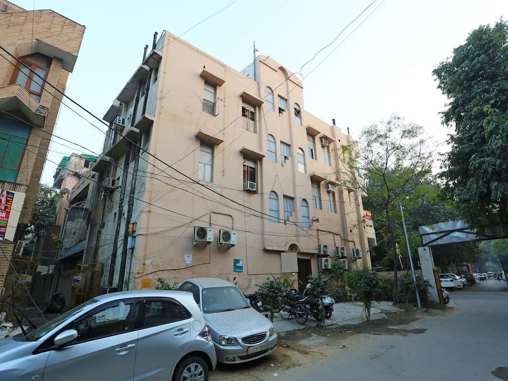 OYO 542 Kalkaji Residency Bnb