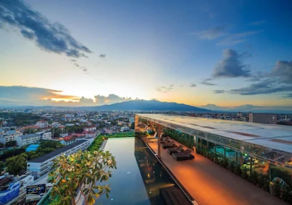 The Astra Luxury Suit condo