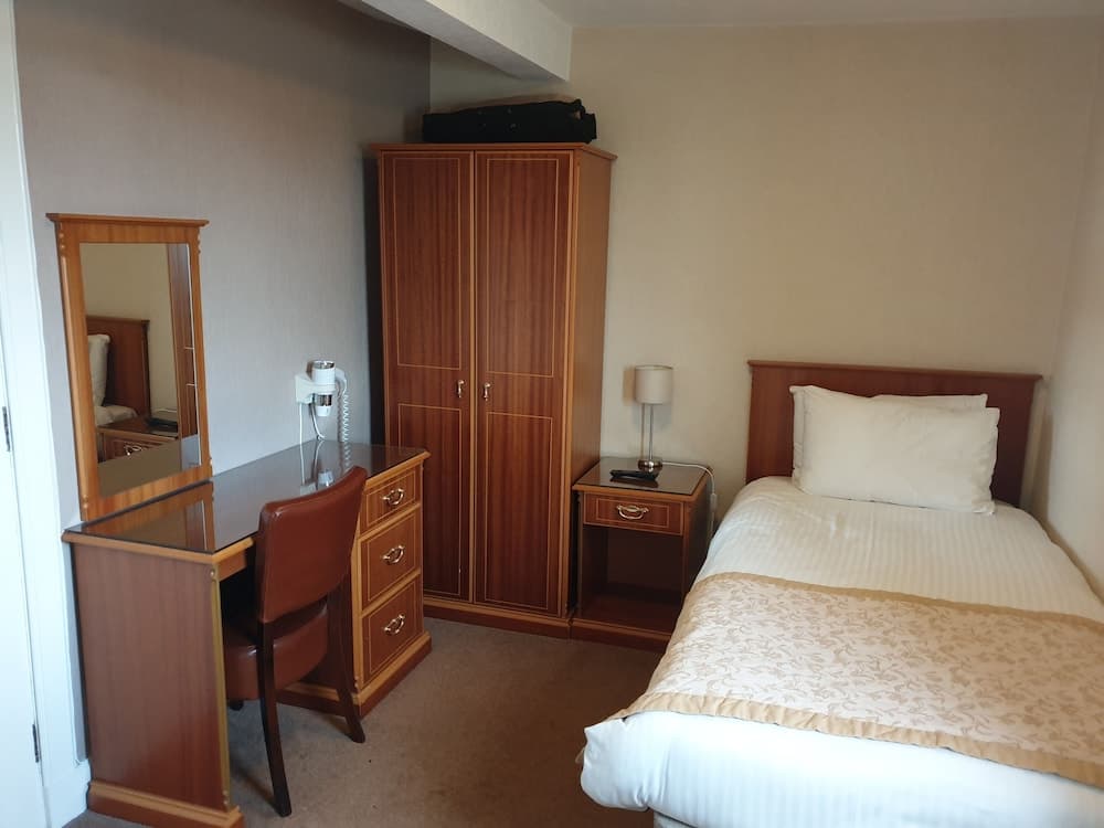 COMMERCIAL HOTEL