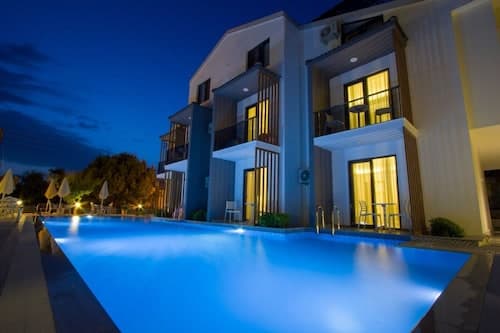 Pegasus Hotel & Villa