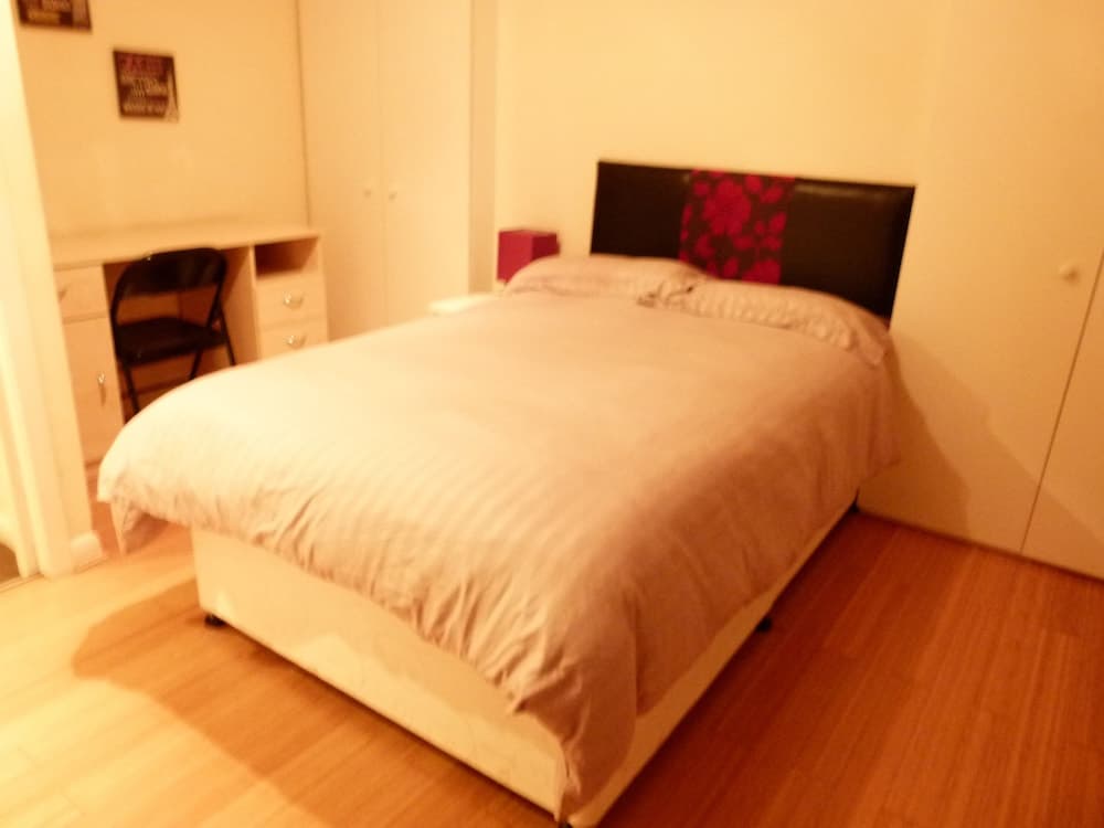 SS Property Hub – Covent Garden Apartment