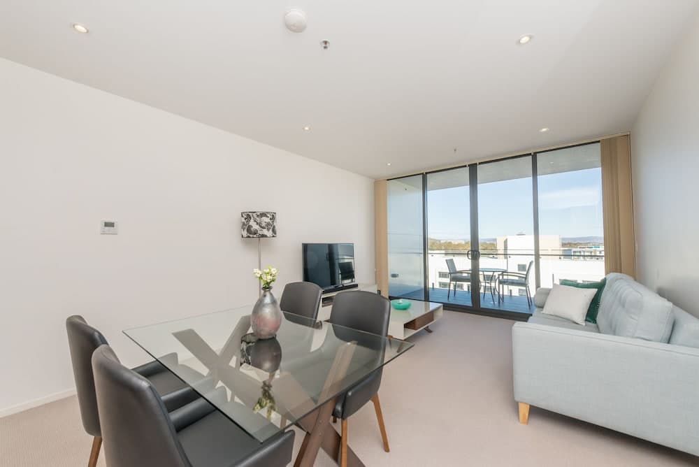 Accommodate Canberra - Manhattan