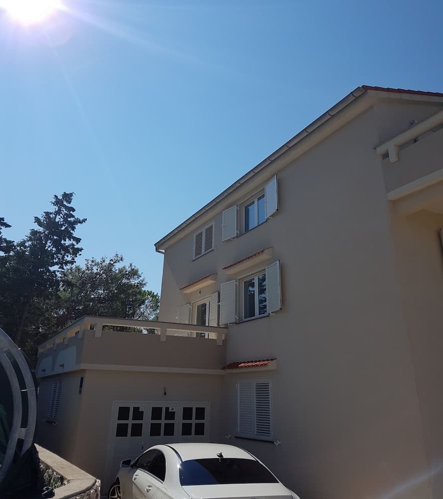 İç mekân girişi