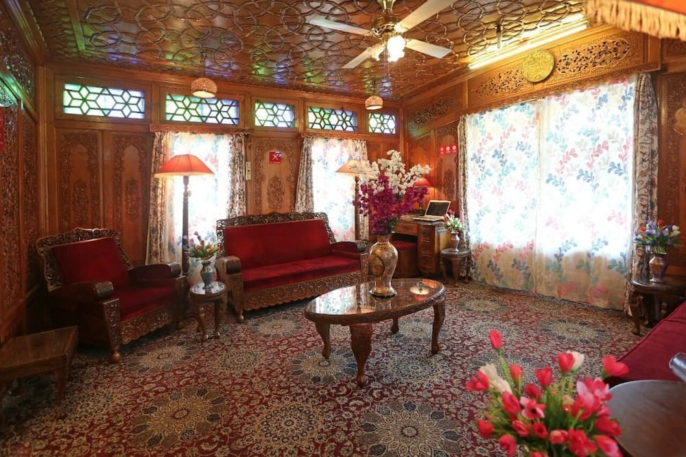 Manila Groups of Houseboats