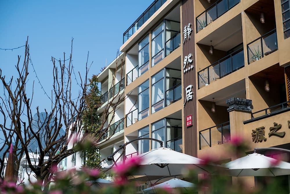 CTN LiRiver Boutique Hotel