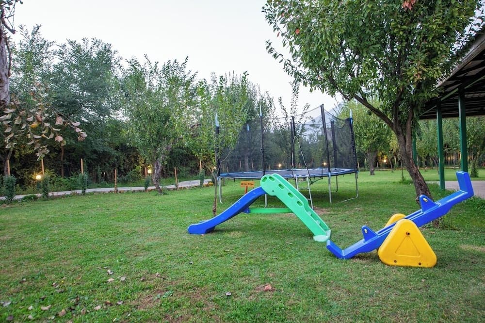 Çocuklar için oyun alanı - dış mekân