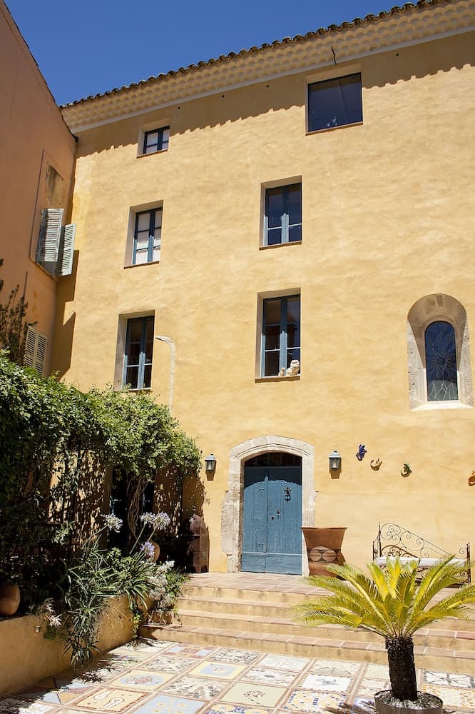 Maison Saint-Louis